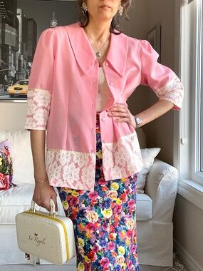 Vintage lace trim pink blouse/layering piece